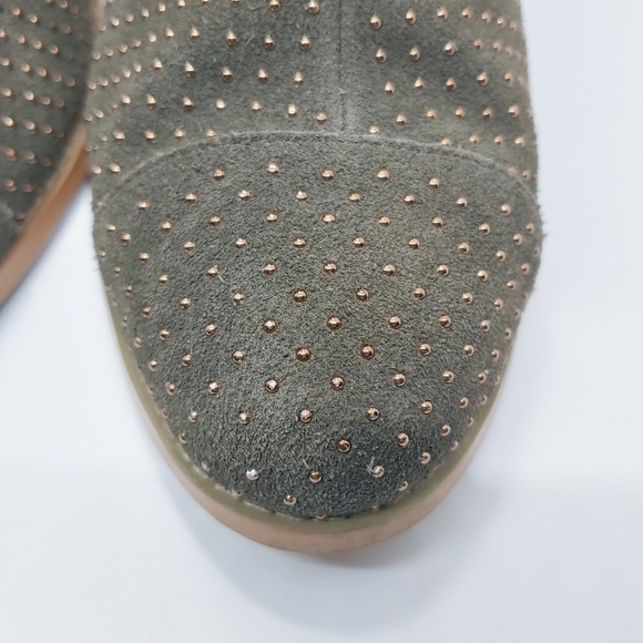 Anthropologie Olive Green Mini Gold Studded Suede Heeled Booties Sz 8 Modern - Picture 5 of 15